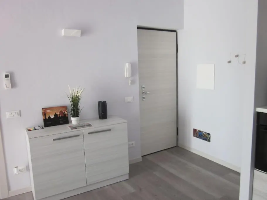 Casa Lalla In Centro Storico A Bergamo 0*,